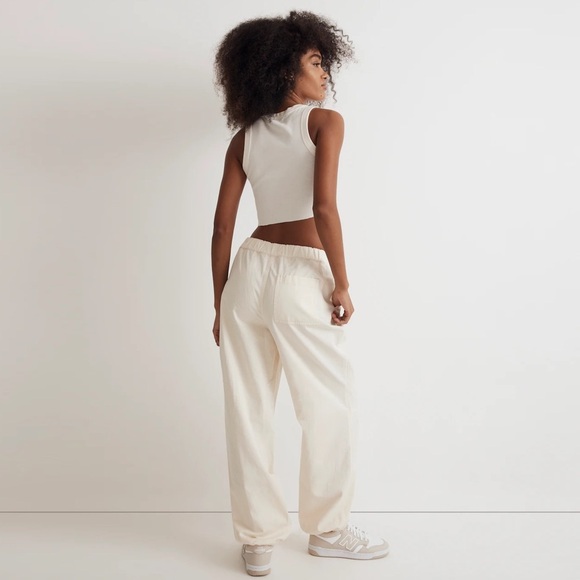Madewell - Cargo Parachute Pants in (Re)generative Chino - Antique Cream - Picture 3 of 14